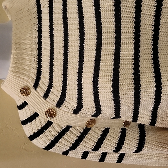 Gorgeous Gold Button Accent Striped Knit Sweater - Picture 2 of 8